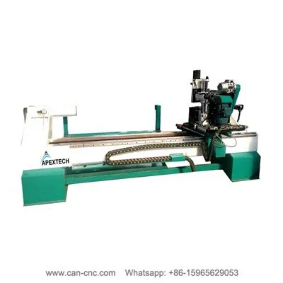 Stroj za struganje za obradu drveta